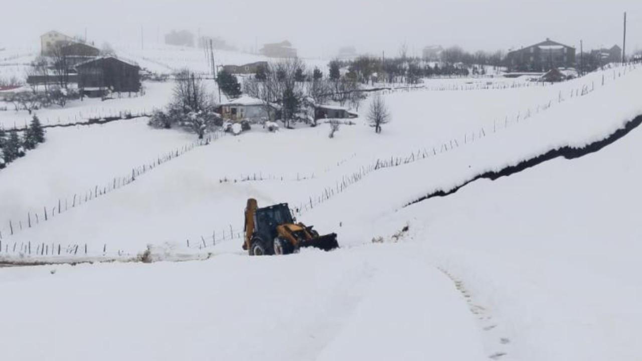Meteoroloji uyarmıştı: Şehir kara büründü, belediye ekipleri çalışmalara başladı