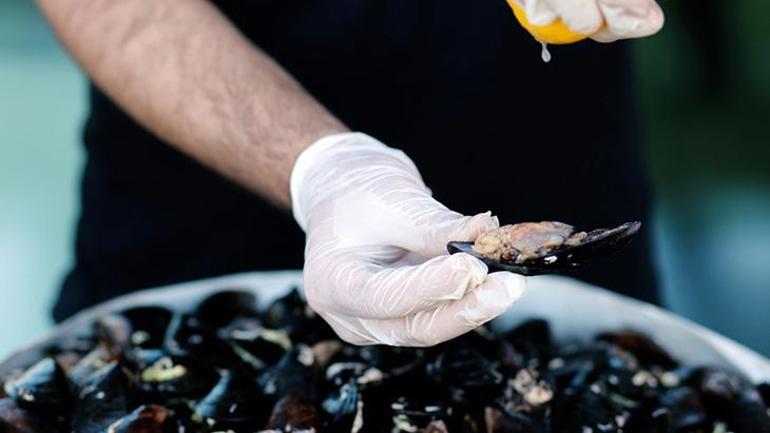 Midye ve kumpir nasıl facia getirdi? Kokudan, tattan anlaşılmıyor: 'Bu soruları sorun' 2 Midye ve kumpir nasıl facia getirdi? Kokudan, tattan anlaşılmıyor: 'Bu soruları sorun'
