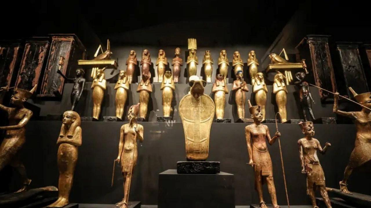 Mısır tarihine seyahat: 1 milyar dolarlık dev müze kapılarını açtı