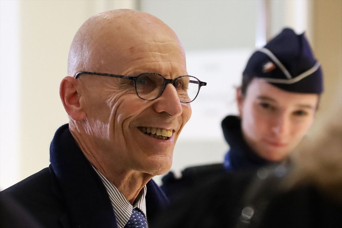 MİT'in Suriye'deki Fabrikasına Saldıran Lafarge, Fransa'da Terör Örgütüne Finansman Sağlamaktan Yargılanıyor 2 MİT'in Suriye'deki Fabrikasına Saldıran Lafarge, Fransa'da Terör Örgütüne Finansman Sağlamaktan Yargılanıyor