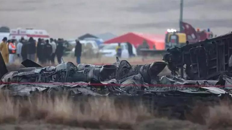 MSB: Şehitlerimizin aziz naaşlarını getiren uçağımız Tiflis'ten kalkmıştır