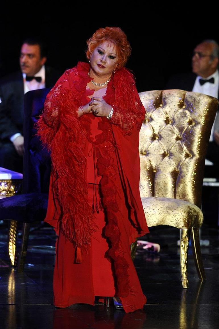 Muazzez Abacı'nın kızı konuştu! İşte usta sanatçının ölüm nedeni 1 Muazzez Abacı'nın kızı konuştu! İşte usta sanatçının ölüm nedeni