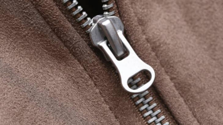 Mumlu ceketleriniz varsa bu yöntemi uygulayın! Deriyi ömür boyu koruyor: Isıyla yapışıyor