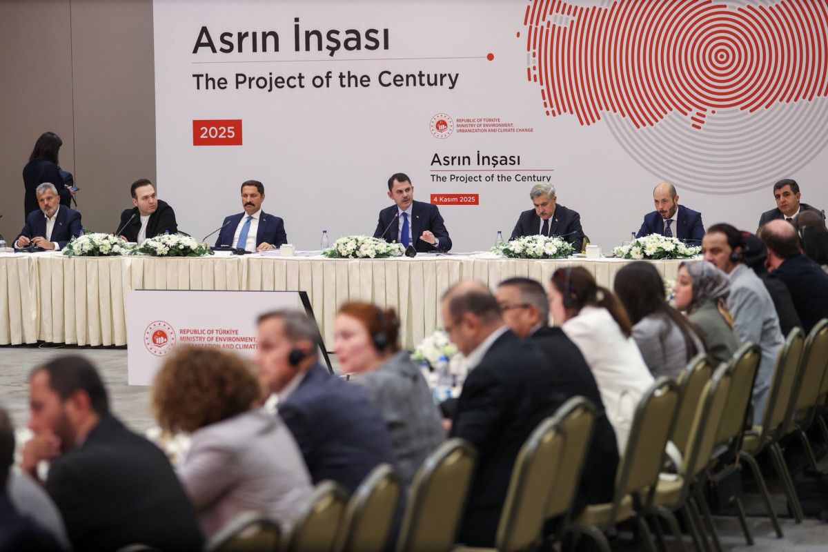 Murat Kurum'un Hatay'daki Çarpıcı Açıklamaları: CHP, Bu Konutların Maketini Yapamaz!