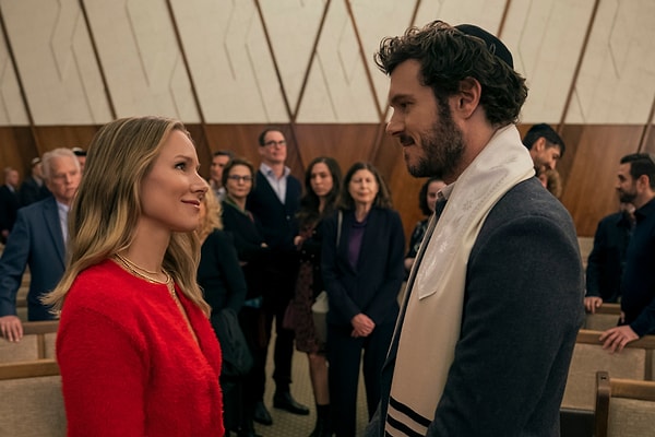 Netflix'in Zirvesine Oynayan Romantik Dizi: İkinci Sezonuyla Hafta Sonu İzlenme Rekoru Kırdı! 1 Netflix'in Zirvesine Oynayan Romantik Dizi: İkinci Sezonuyla Hafta Sonu İzlenme Rekoru Kırdı!