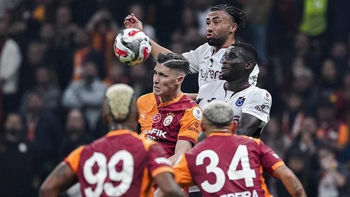 Nihat Kahveci'den Galatasaray Yıldızına Sert Eleştiri: Oynadı mı, Oynamadı mı? Aynaya Bakmayı Unutma! 4 Nihat Kahveci'den Galatasaray Yıldızına Sert Eleştiri: Oynadı mı, Oynamadı mı? Aynaya Bakmayı Unutma!