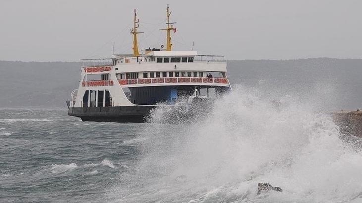 Olumsuz hava Kuzey Ege’yi vurdu! Kabatepe-Gökçeada feribot seferleri iptal