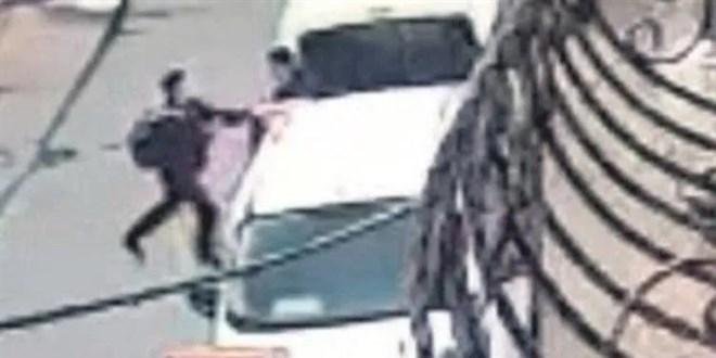 Ortaokul Öğrencisi Arkadaşını Boynundan Bıçaklayarak Serbest Kaldı