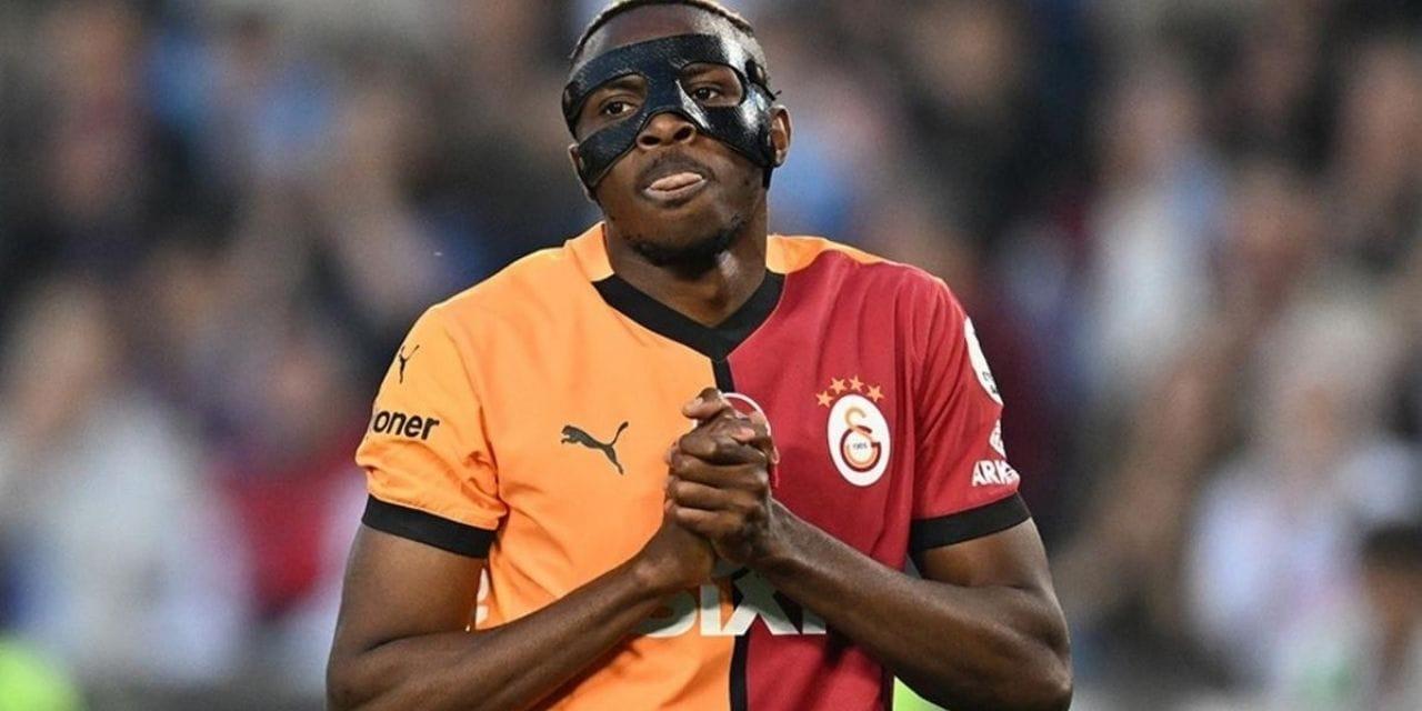 Osimhen’in Ajax Maçındaki Tehdit Alarmı: ‘Suratı Neden Düştü?’