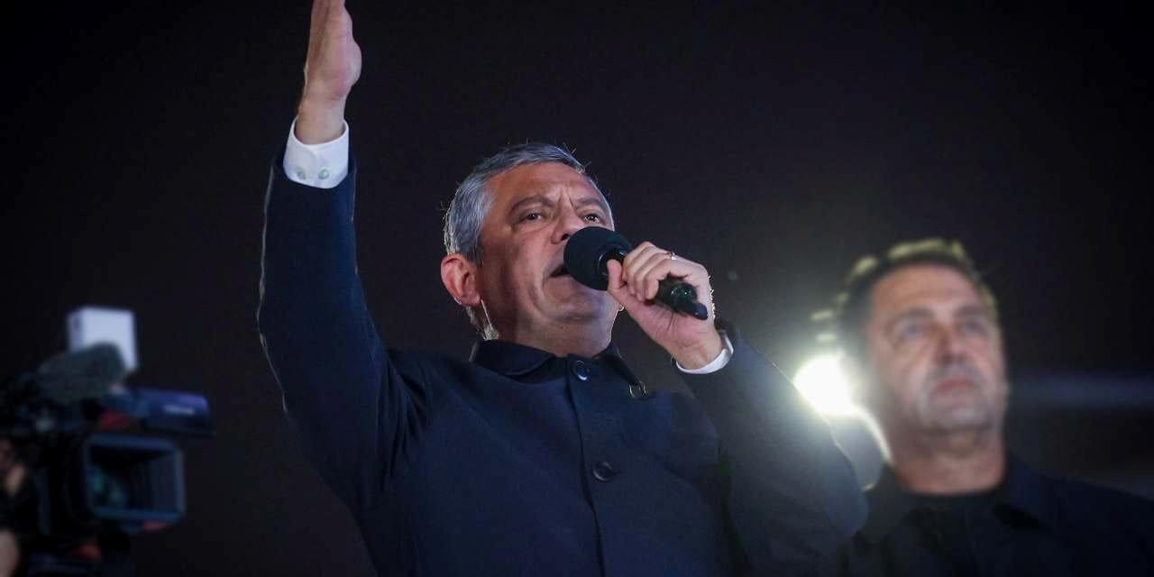 Özel’in Sözlerine AKP’den İlk Tepki: Olaylar ve Yanıtlar