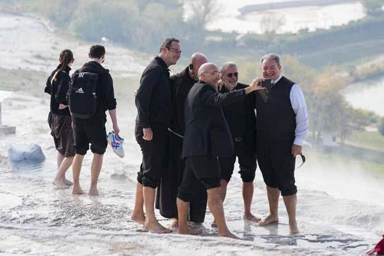 Papa 14. Leo'nun Türkiye ziyareti öncesi Vatikan heyeti, Denizli'ye geldi 1 Papa 14. Leo'nun Türkiye ziyareti öncesi Vatikan heyeti, Denizli'ye geldi