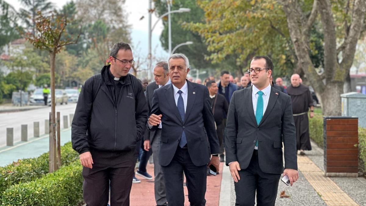 Papa Leo’nun Türkiye Ziyareti Öncesi Vatikan Heyeti İznike Çıkarma Yaptı