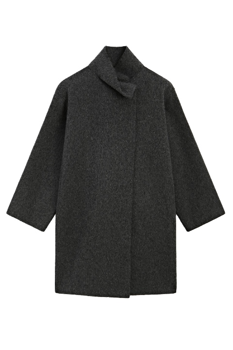 Pelerin Ceket Trendine Yakından Bakış: Sessiz Lüksün Yeni Yorumu