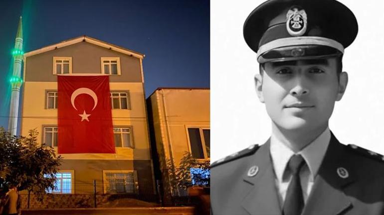 Polis memuru, şehit ağabeyinin cenazesini asker selamıyla karşıladı 2 Polis memuru, şehit ağabeyinin cenazesini asker selamıyla karşıladı