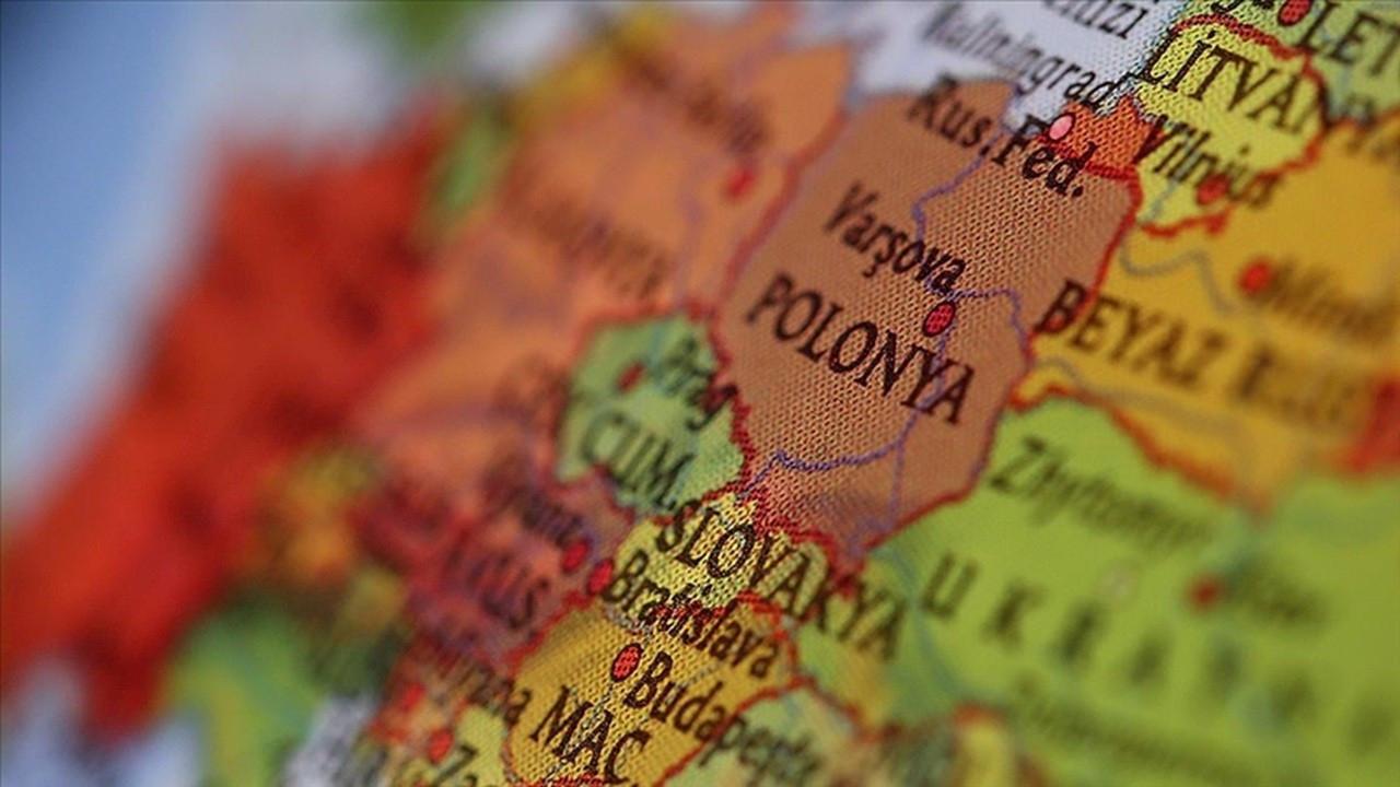 Polonya’dan Belarus sınırında geri adım: Güvenlik sonrası çift kapı açıldı