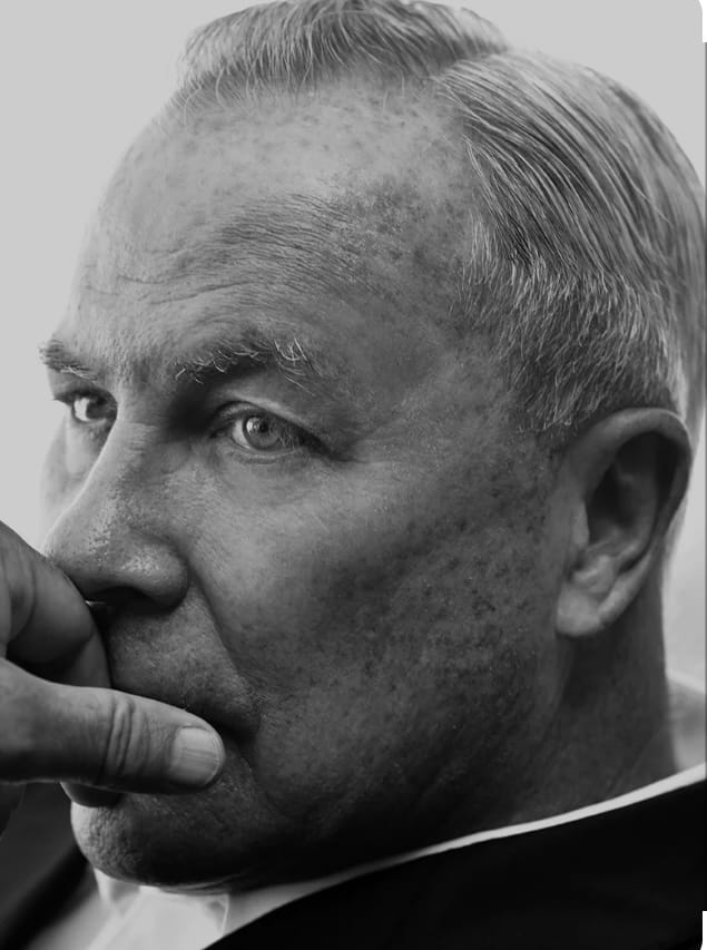 Postdramatik Tiyatro: Sahnede Metin Sınırlarını Aşan Büyüleyici Yolculuk! 2 Postdramatik Tiyatro: Sahnede Metin Sınırlarını Aşan Büyüleyici Yolculuk!