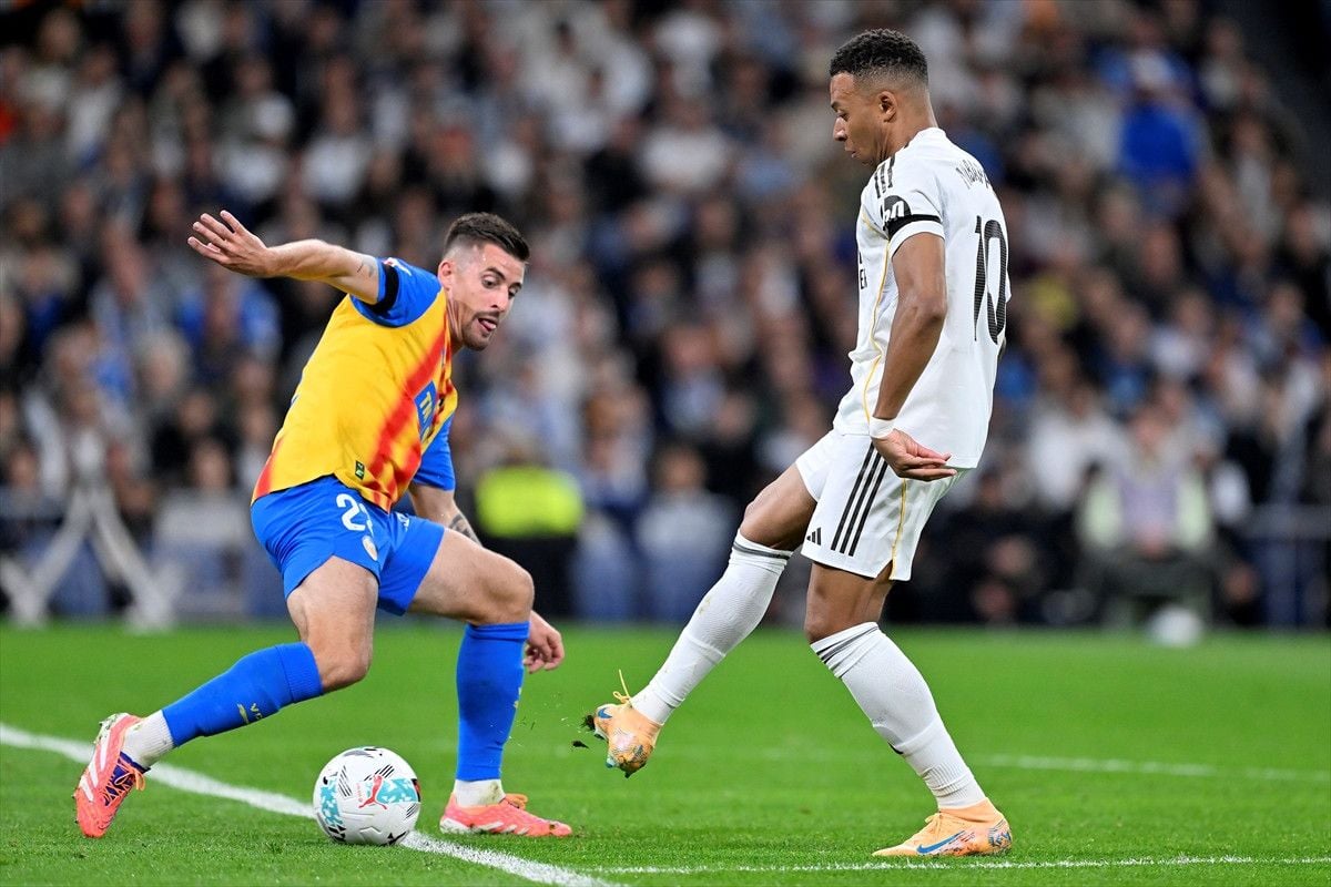 Real Madrid, Valencia'yı 4-0 ile Geçti: Süper Performans!