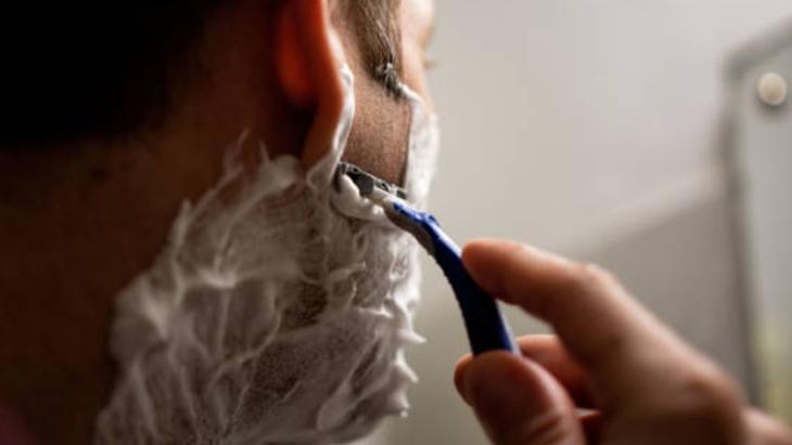 Rendeleyip 1 litre suya atın! Parmak izi bırakmıyor: Beyaz sabun her şeyi parlatıyor 4 Rendeleyip 1 litre suya atın! Parmak izi bırakmıyor: Beyaz sabun her şeyi parlatıyor