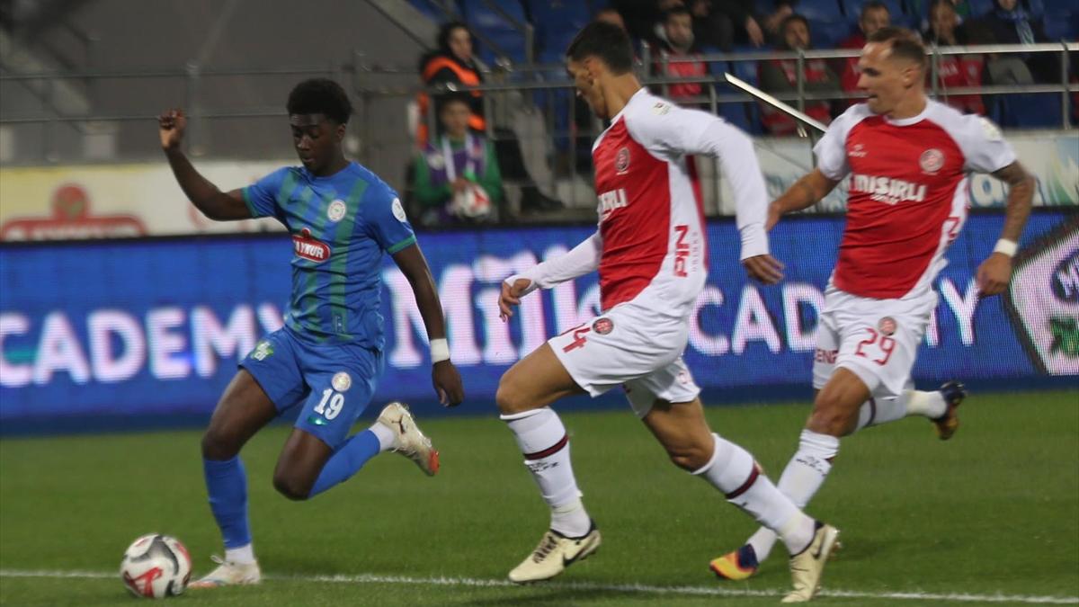 Rizespor, Son Dakikada Fatih Karagümrük’ü Mağlup Etti