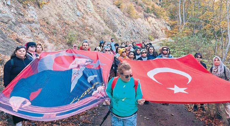 Saat 09.05’te hayat durdu! 7’den 77’ye Ata’ya saygı