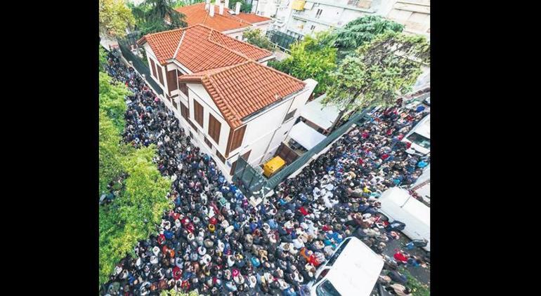 Saat 09.05’te hayat durdu! 7’den 77’ye Ata’ya saygı