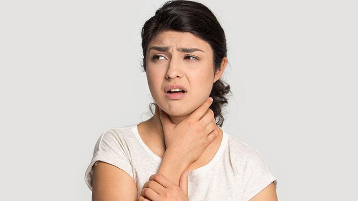 Sabah rutinleri ses sağlığını etkiliyor! Kahve yerine güne ılık bir bardak su ile başlayın 3 Sabah rutinleri ses sağlığını etkiliyor! Kahve yerine güne ılık bir bardak su ile başlayın