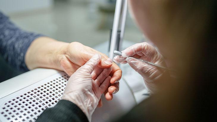 Sadece estetik değil, sağlık işi! Düzenli tırnak bakımı yaşam kalitesini artırıyor