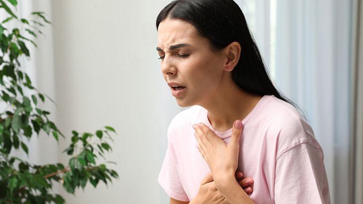 Sadece hafif öksürük ve ateş ‘zatürre’ belirtisi olabilir! 8 adımda korunmak mümkün