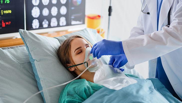 Sadece hafif öksürük ve ateş ‘zatürre’ belirtisi olabilir! 8 adımda korunmak mümkün