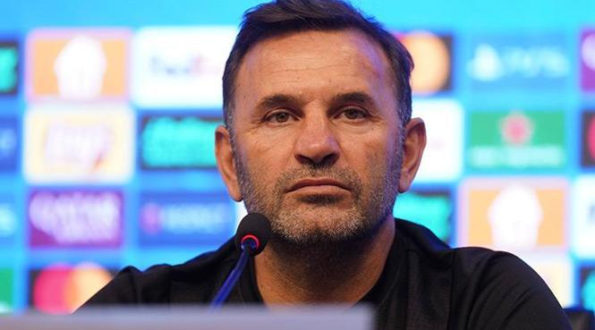 Sahada Büyüleyici Anlar: Ajax - Galatasaray Maçının Canlı Anlatımı!