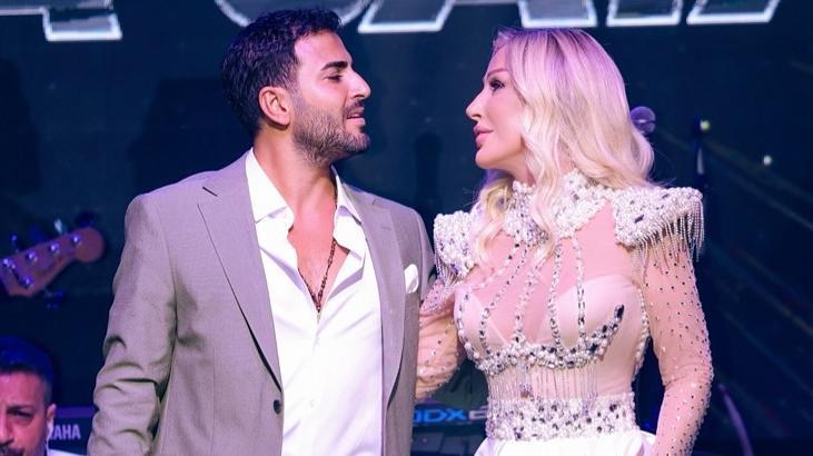 Sahnede romantik anlar! Seda Sayan'dan eşine aşk dolu bakışlar 5 Sahnede romantik anlar! Seda Sayan'dan eşine aşk dolu bakışlar