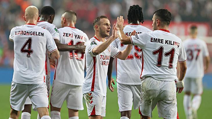 Samsunspor, Konferans Ligi’nde tarih yazdı! Liderlik 3 golle geldi