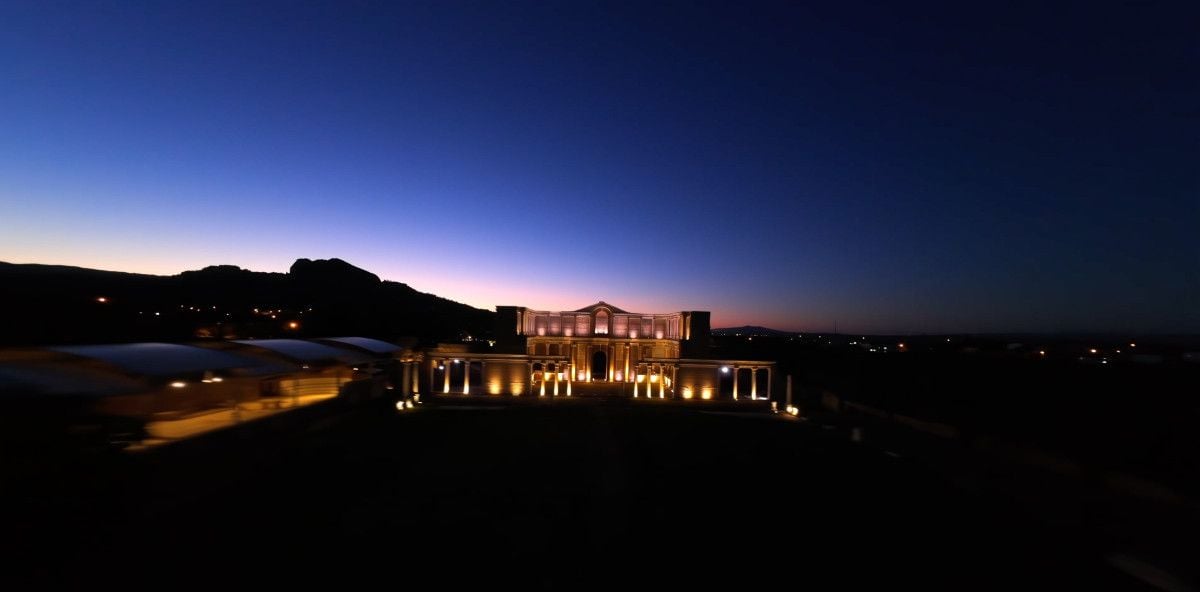 Sardes Antik Kenti: Paranın İlk İzleri Artık Gece Gezilebilir! 1 Sardes Antik Kenti: Paranın İlk İzleri Artık Gece Gezilebilir!