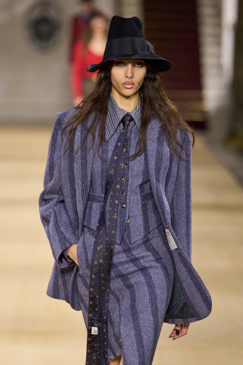 Şehir Stilinde Kravat Dominasyonu