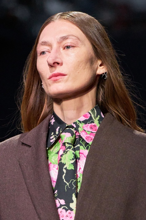 Şehir Stilinde Kravat Dominasyonu