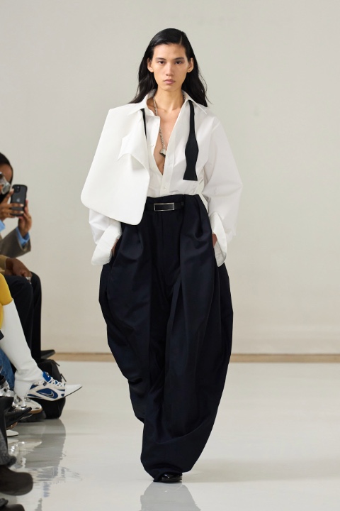 Şehir Stilinde Kravat Dominasyonu