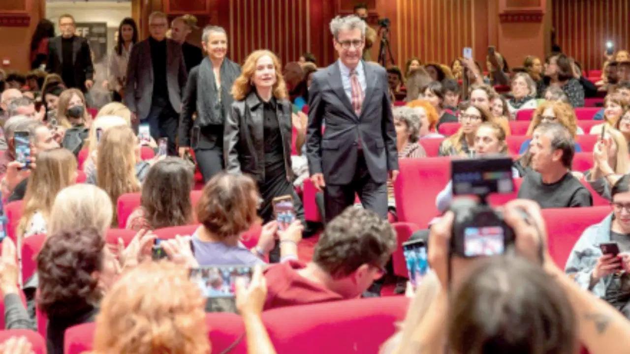 Selanik’te Isabelle Huppert’e Altın İskender Onur Mükafatı: ‘Sanatımda özgür olmalıyım’