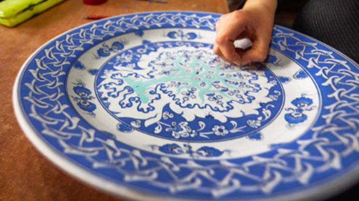 Seramik kapların boyası solmasın! 1 malzemeyle su yalıtımı yapan pratik tüyo 2 Seramik kapların boyası solmasın! 1 malzemeyle su yalıtımı yapan pratik tüyo