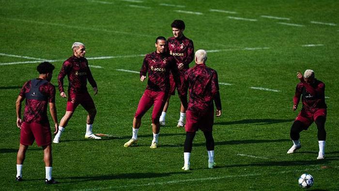 Sneijder'den Ajax'a Sert Uyarı: Fırtına Geliyor! Liverpool'un Galatasaray'ın Zayıf Noktasını Bilmesi Boşuna Değil!🚀