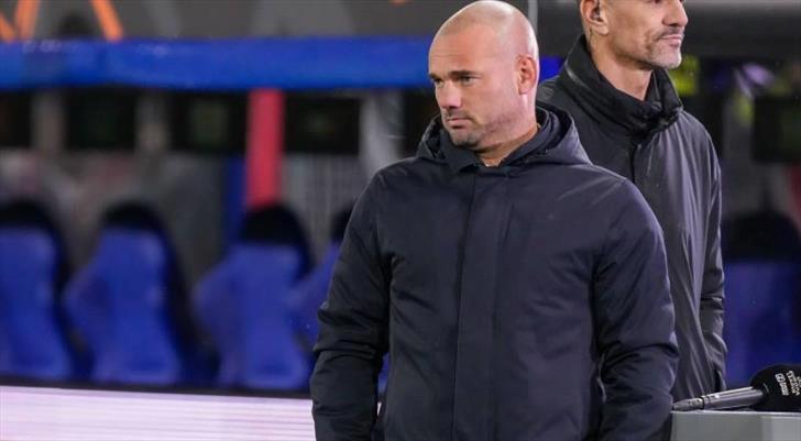 Sneijder’in Galatasaray’a Yürekten Övgüleri: “Her Kulübe Zarar Verebilir!”