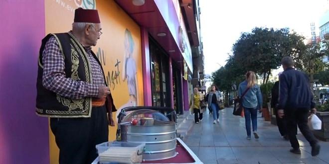 Sokakların Ustası: 11 Yaşında Başlayıp 65 Yıldır Mesleğini Yaşatan Efsanevi Hikaye