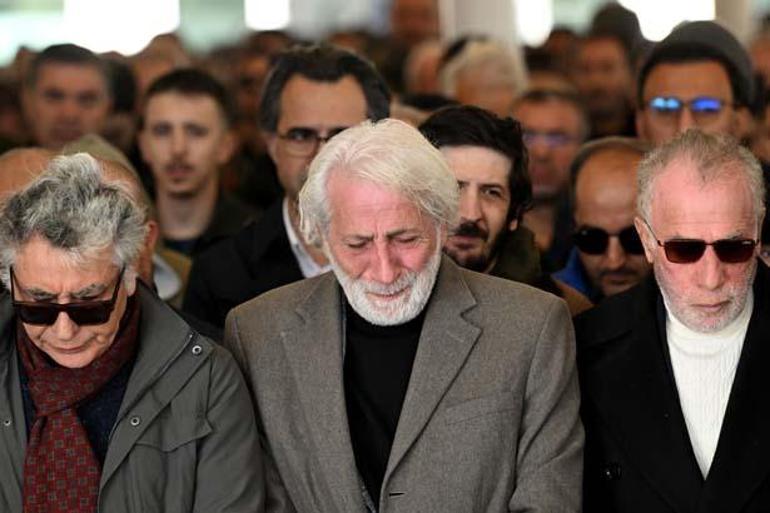 Son dakika...Amerikan polisinin öldürdüğü Ali İhsan Bayhan'ın babası konuştu: İnfaz edildi 2 Son dakika...Amerikan polisinin öldürdüğü Ali İhsan Bayhan'ın babası konuştu: İnfaz edildi