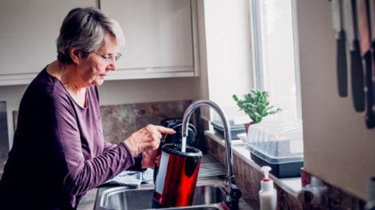 Su ısıtıcısında kireç mi birikiyor? İngilizlerin limon yöntemi hayat kurtarıyor