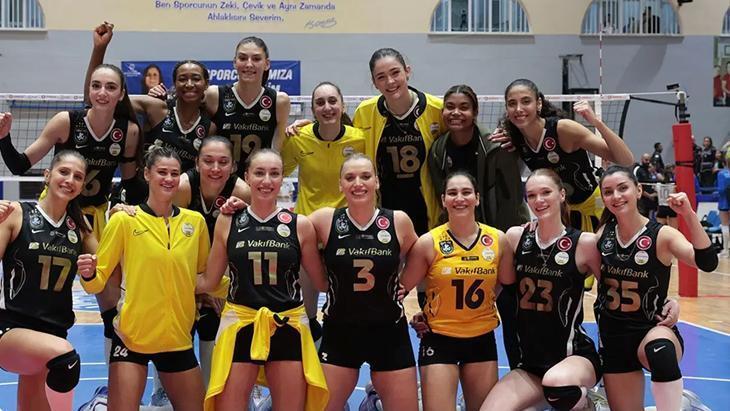 Sultanlar Ligi’nde VakıfBank set vermeden galip