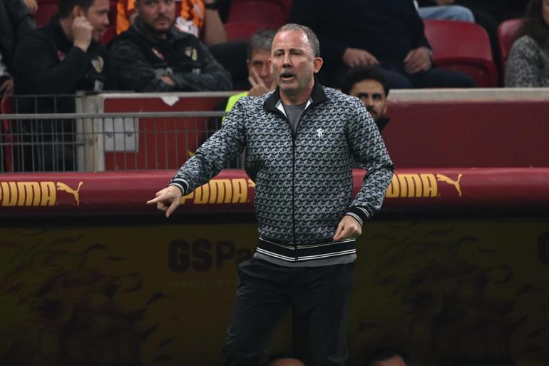 Süper Lig'de Beşiktaş'ın sonbahar laneti! Rakiplerinin gerisinde kaldı 1 Süper Lig'de Beşiktaş'ın sonbahar laneti! Rakiplerinin gerisinde kaldı