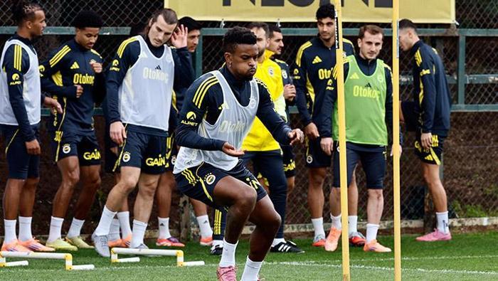 Szymanski'nin Beşiktaş-Fenerbahçe Maçı Öncesi Şaşırtan Hamlesi! Son Dakika!