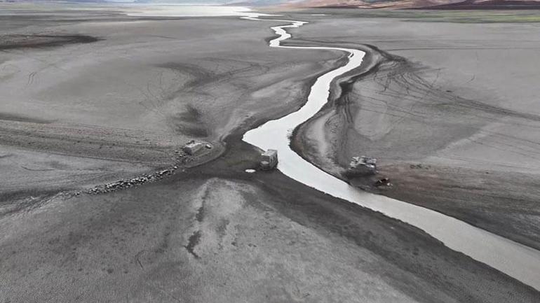 Tahtaköprü Barajı kurudu! Su seviyesi yüzde 6’ya düştü: 'Bu yıl ikinci ürün ekilemedi'