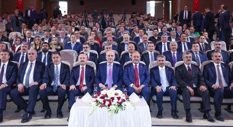 TBMM Başkanı Kurtulmuş: Ayağımıza vurulan prangaları kaldırıp bir kenara atıyoruz 2 TBMM Başkanı Kurtulmuş: Ayağımıza vurulan prangaları kaldırıp bir kenara atıyoruz