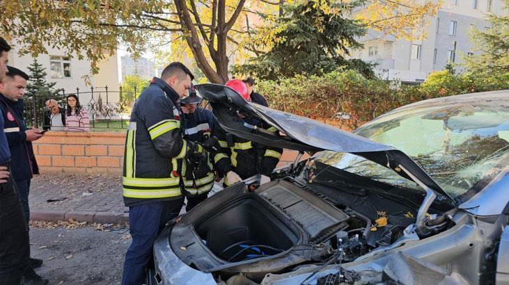 Tesla ile hız denerken aracı perte çıkardı 5 Tesla ile hız denerken aracı perte çıkardı