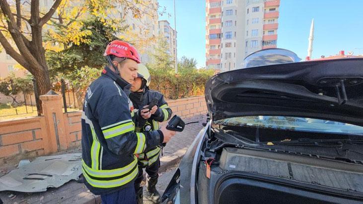 Tesla ile hız denerken aracı perte çıkardı 7 Tesla ile hız denerken aracı perte çıkardı
